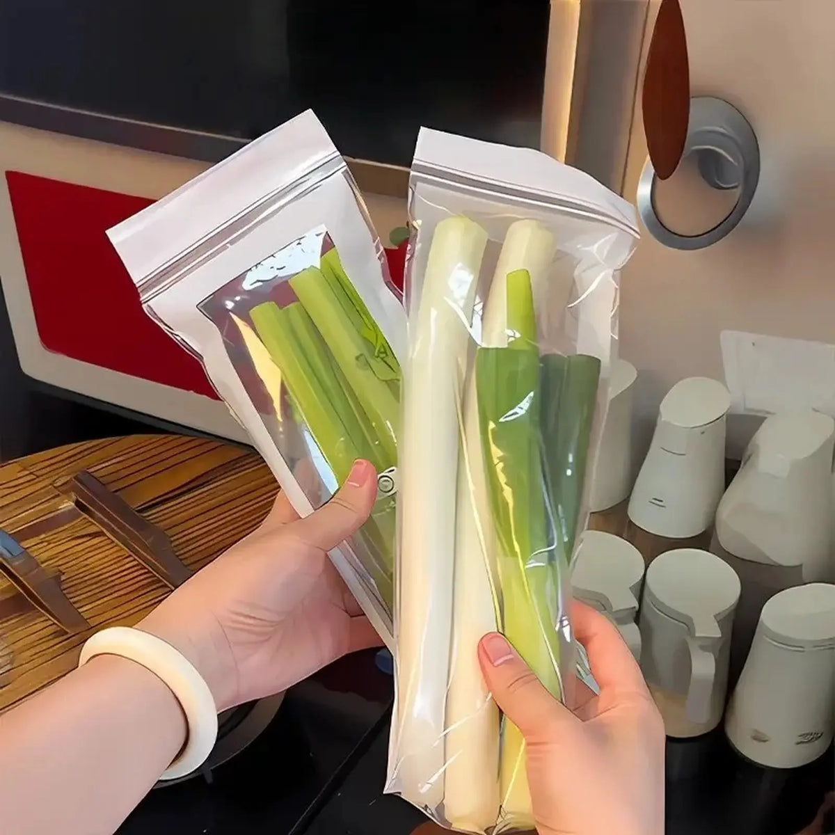 Thick Double Seal Reusable Food Storage Pouches, Food Grade Airtight Odor-Proof Freezer-Safe Bags for Refrigerator Organization & Portioning